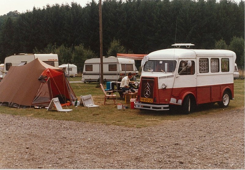 HY camping LUX.jpg