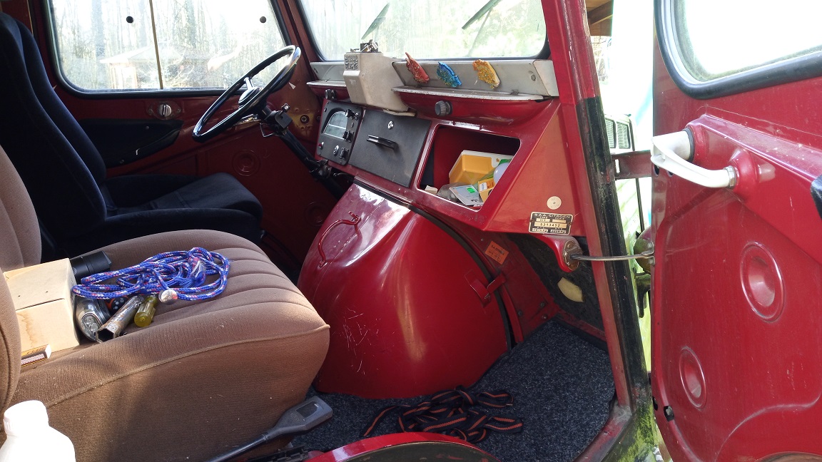 cabine rechts klein.jpg